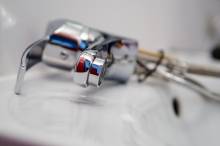 Devenir artisan plombier à Paris 8